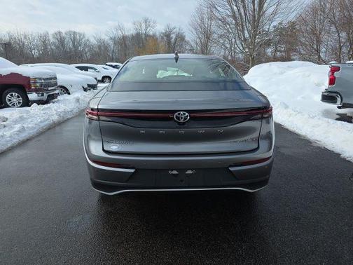 2024 Toyota Crown Platinum