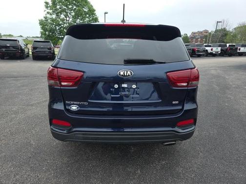 2019 Kia Sorento LX