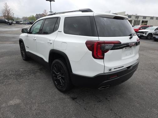 2022 GMC Acadia AWD SLE