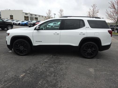 2022 GMC Acadia AWD SLE
