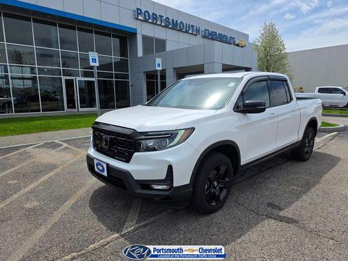 Platinum White 2025 Honda Ridgeline Black