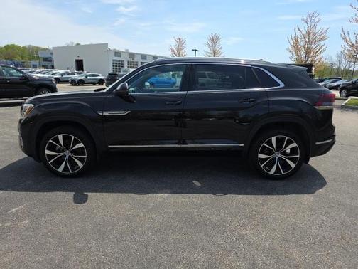 2024 Volkswagen Atlas Cross Sport 2.0T SEL Premium
