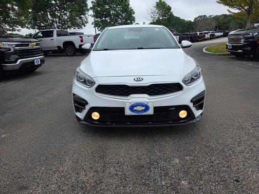 Snow White Pearl 2021 Kia Forte LXS