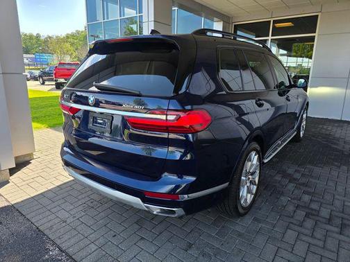 Tanzanite Blue II Metallic 2022 BMW X7 xDrive40i