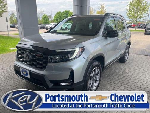 Lunar Silver Metallic 2023 Honda Passport AWD TrailSport