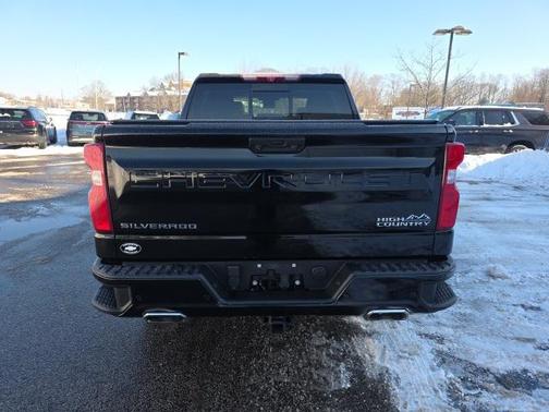 2022 Chevrolet Silverado 1500 High Country