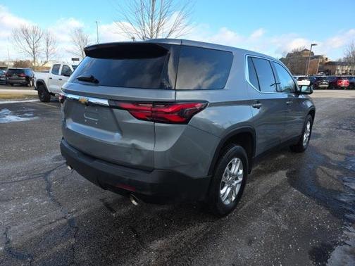 2023 Chevrolet Traverse LS