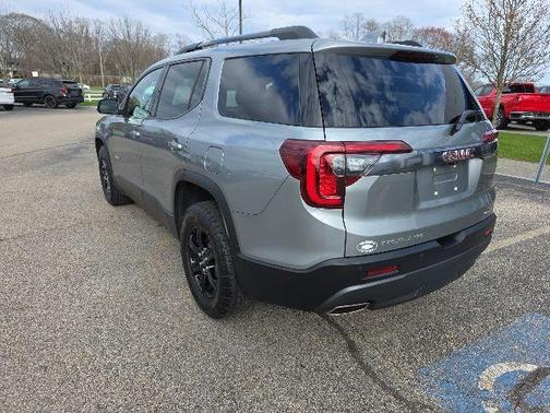 Sterling Metallic 2023 GMC Acadia AWD AT4