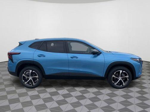 Sterling Gray Metallic 2026 Chevrolet Trax FWD 2RS