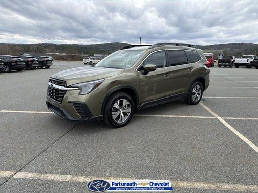 Autumn Green Metallic 2025 Subaru Ascent Premium 7-Passenger
