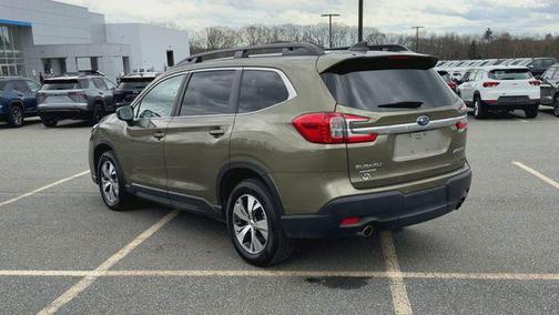 Autumn Green Metallic 2025 Subaru Ascent Premium 7-Passenger