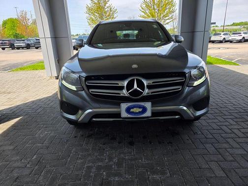Selenite Grey Metallic 2017 Mercedes-Benz GLC 300 4MATIC