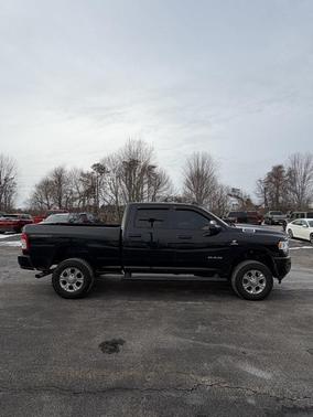 2019 RAM 3500 Big Horn Crew Cab 4x4 6'4' Box
