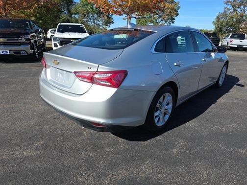 2022 Chevrolet Malibu FWD LT