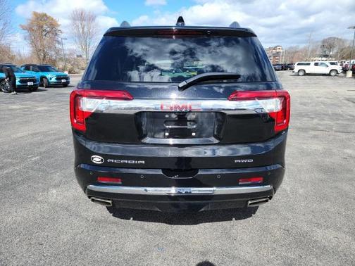 2020 GMC Acadia Denali