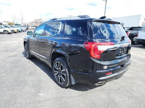 2020 GMC Acadia Denali
