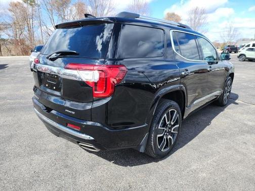 2020 GMC Acadia Denali