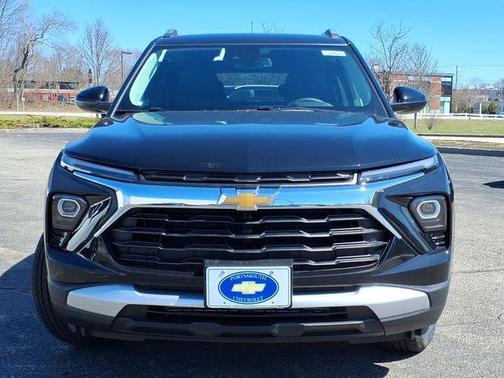 Mosaic Black Metallic 2026 Chevrolet Trailblazer LT