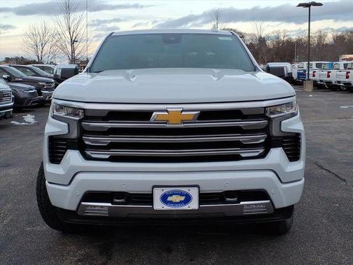 Polar White Tricoat 2026 Chevrolet Silverado 1500 High Country