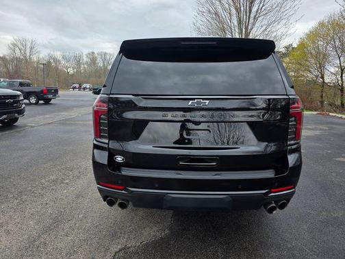 Black 2025 Chevrolet Suburban 4WD Z71