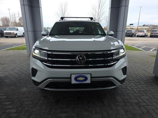 2022 Volkswagen Atlas 3.6L SE w/Technology