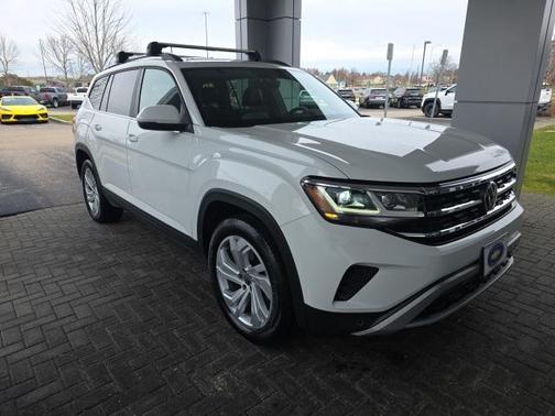 2022 Volkswagen Atlas 3.6L SE w/Technology