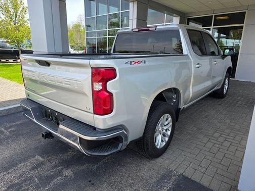 Silver Ice Metallic 2021 Chevrolet Silverado 1500 LT