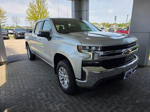 Silver Ice Metallic 2021 Chevrolet Silverado 1500 LT