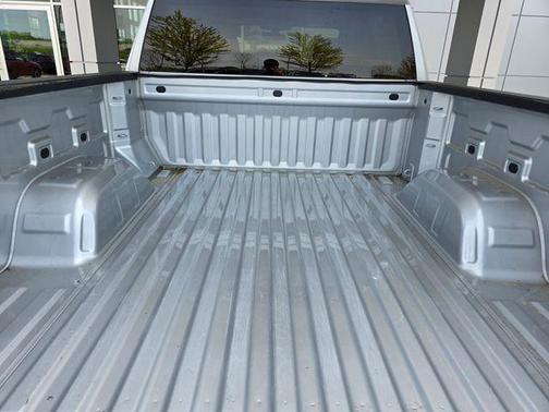 Silver Ice Metallic 2021 Chevrolet Silverado 1500 LT