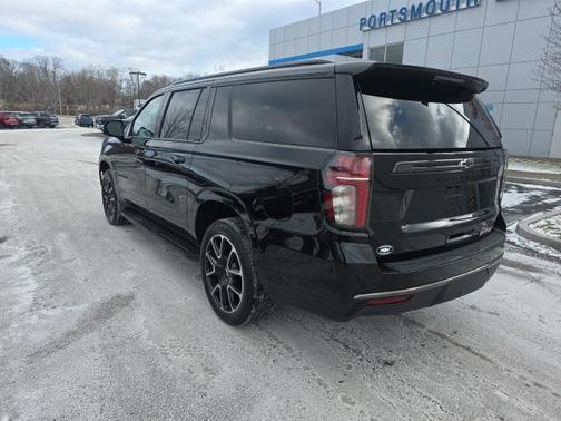2022 Chevrolet Suburban RST