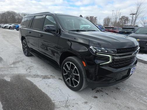 2022 Chevrolet Suburban RST