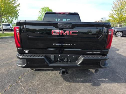2025 GMC Sierra 2500 Denali