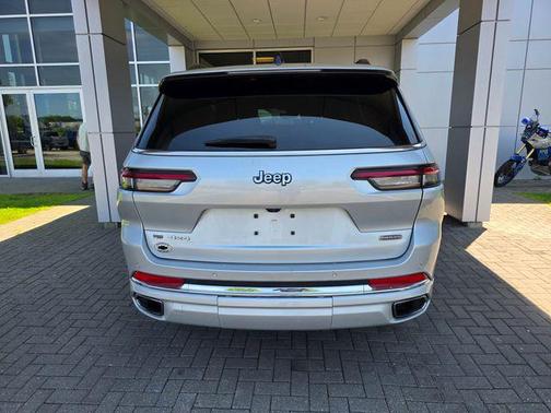 Silver Zynith 2023 Jeep Grand Cherokee L Overland