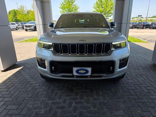 Silver Zynith 2023 Jeep Grand Cherokee L Overland