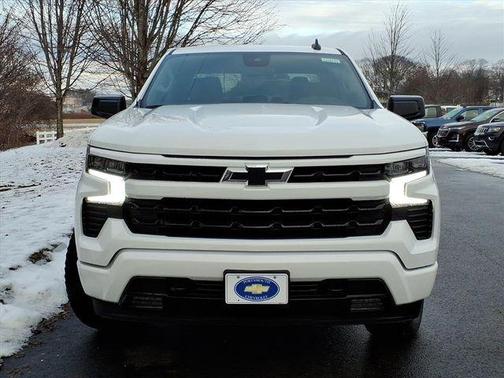 Summit White 2026 Chevrolet Silverado 1500 RST