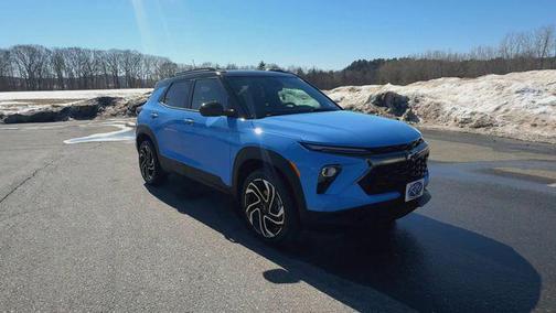 Fountain Blue 2024 Chevrolet Trailblazer RS