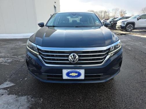 2022 Volkswagen Passat 2.0T SE