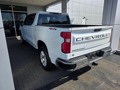 Summit White 2023 Chevrolet Silverado 1500 LT