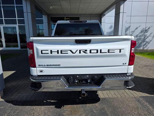 Summit White 2023 Chevrolet Silverado 1500 LT