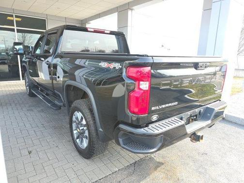 2022 Chevrolet Silverado 2500 Custom