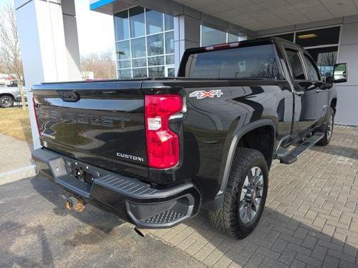 2022 Chevrolet Silverado 2500 Custom