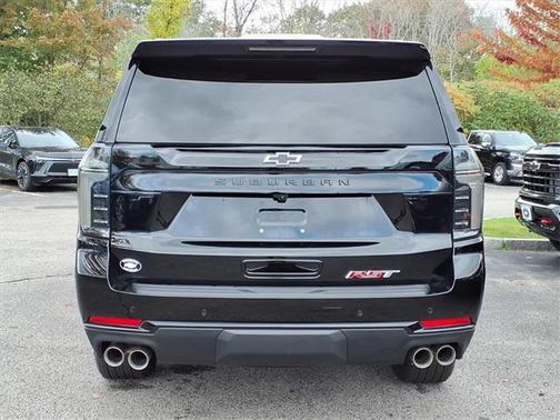 2025 Chevrolet Suburban RST