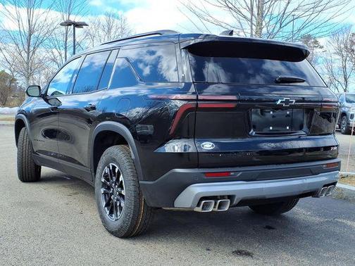 Mosaic Black Metallic 2026 Chevrolet Traverse AWD Z71