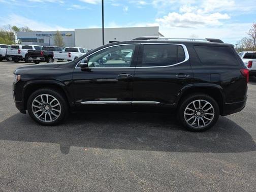 2022 GMC Acadia Denali