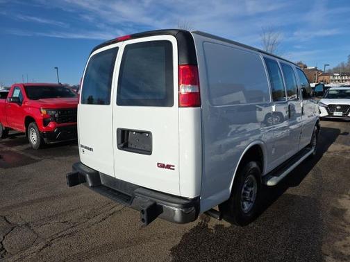 2024 GMC Savana 2500 Work Van
