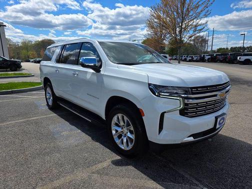 Summit White 2023 Chevrolet Suburban Premier