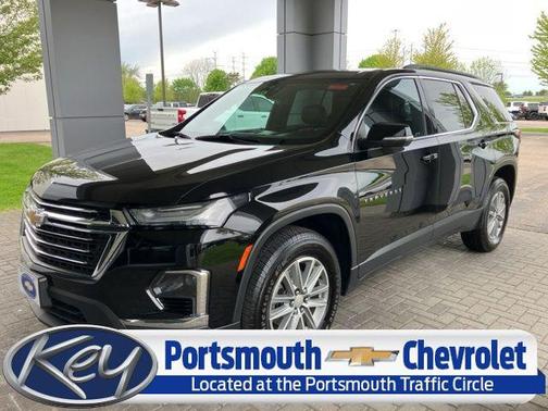 Mosaic Black Metallic 2023 Chevrolet Traverse LT Leather