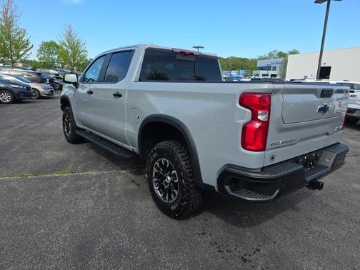 2025 Chevrolet Silverado 1500 ZR2