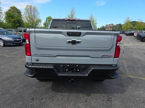 2025 Chevrolet Silverado 1500 ZR2