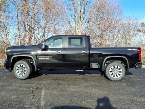 2026 Chevrolet Silverado 2500 Custom